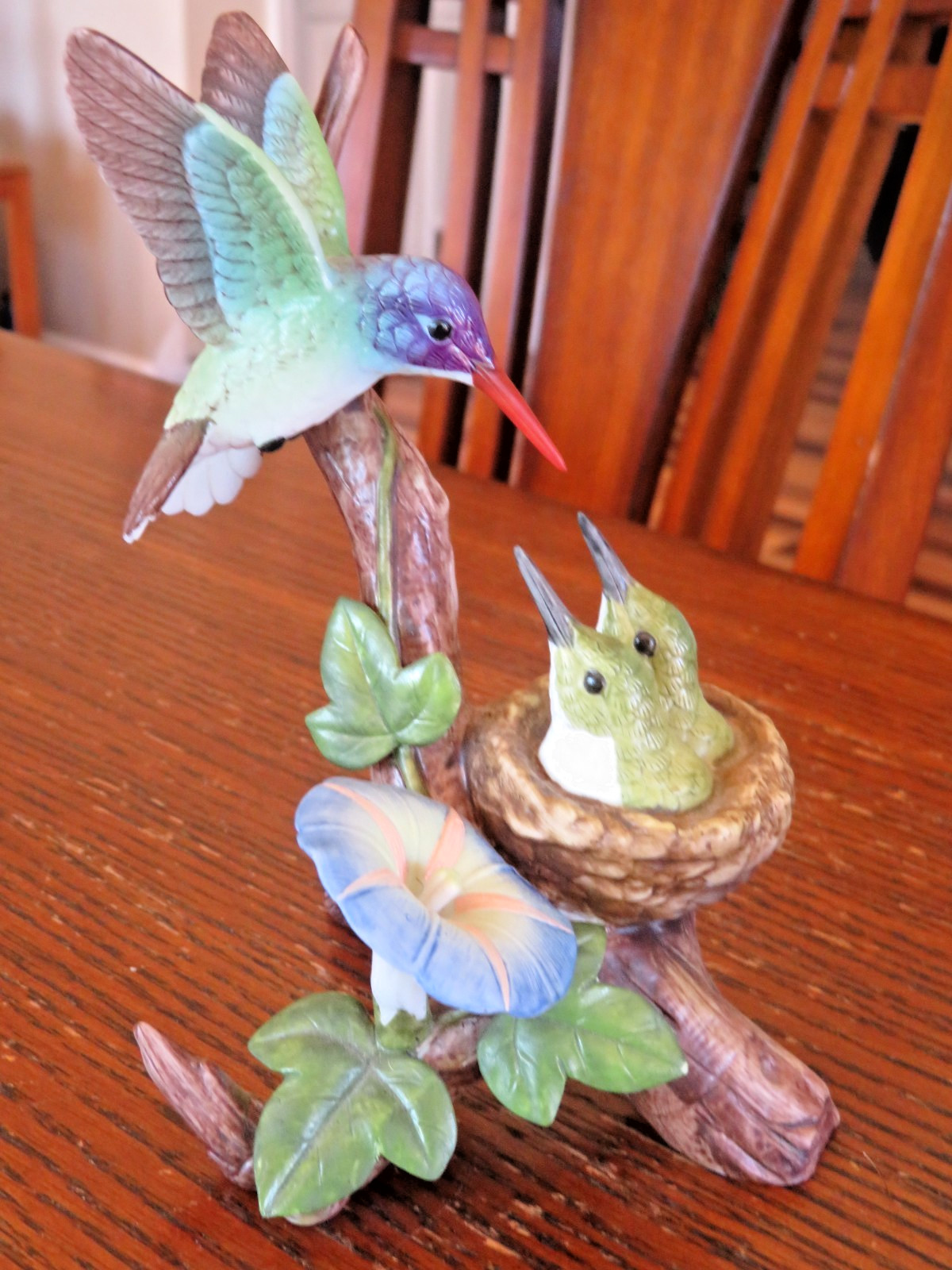 ANDREA BY SADEK VIOLET-CROWNED HUMMINGBIRD w BABIES #9030 WITH BOX (repaired)