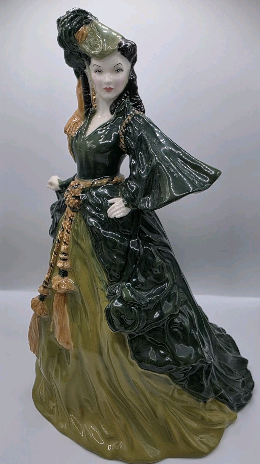 Royal Doulton Scarlett O’Hara HN 4200 Gone With The Wind Figurine Green Dress