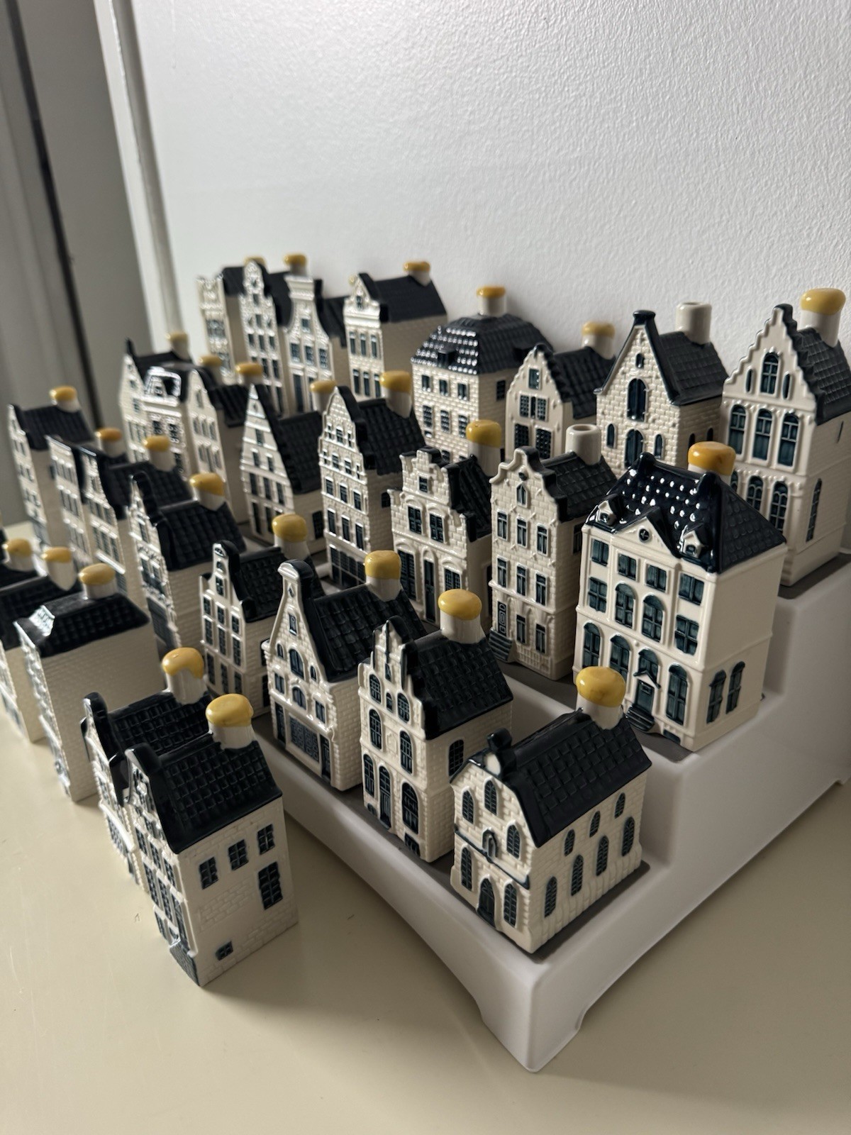 VTG KLM Blue Delft Houses Lot Of (30) Miniatures