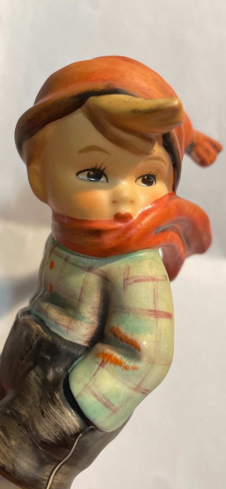 MJ Hummel Goebel W Germany Porcelain Figurine #43 March Winds Boy 5″