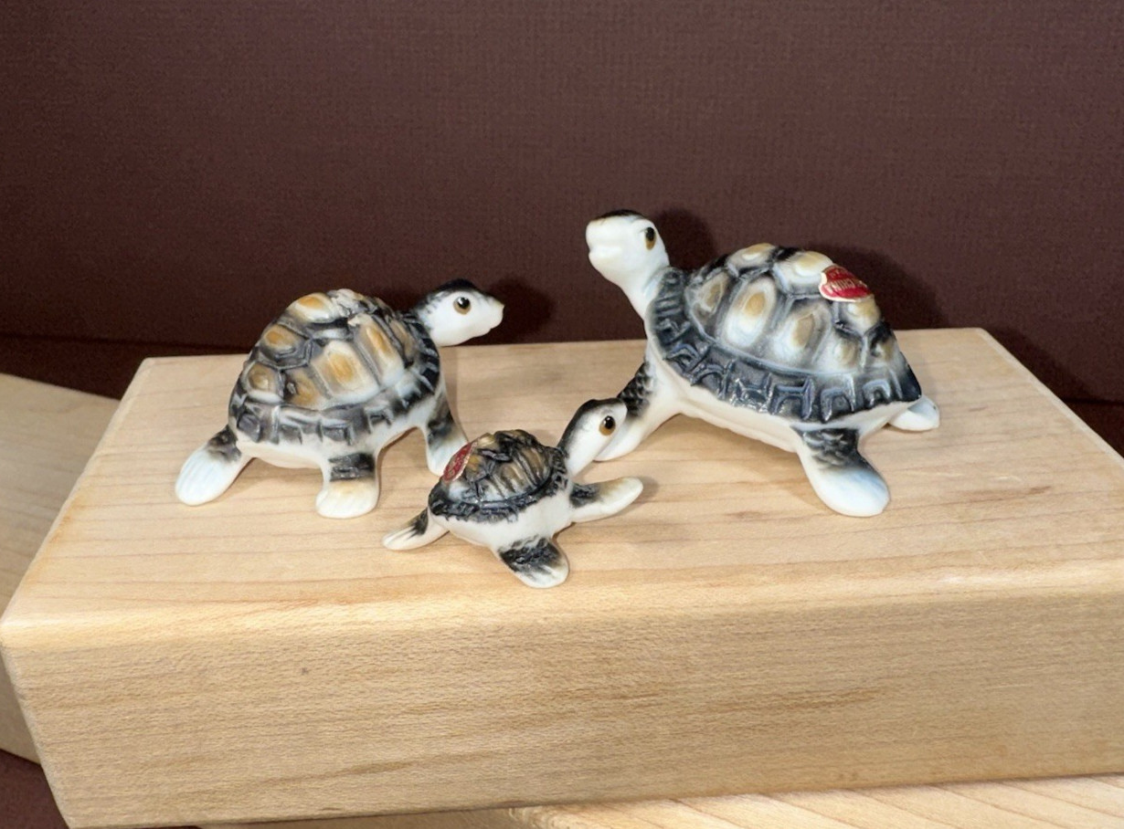 ✨Vintage SEA TURTLE TRIO bone china with stickers, matte finish, textured shell