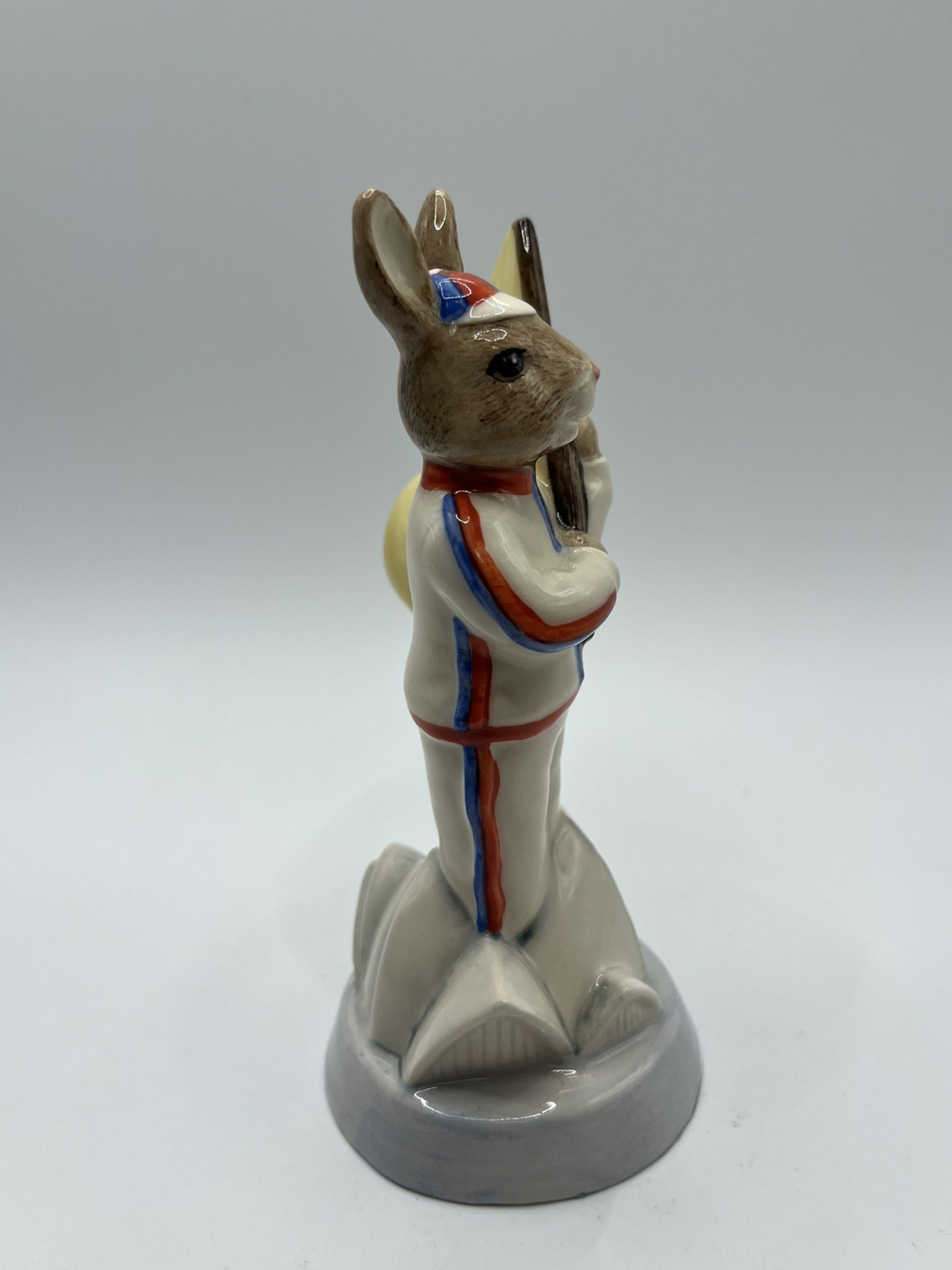 Royal Doulton Bunnykins Figurine DB 216 England Athlete w/ COA LE #737/2500
