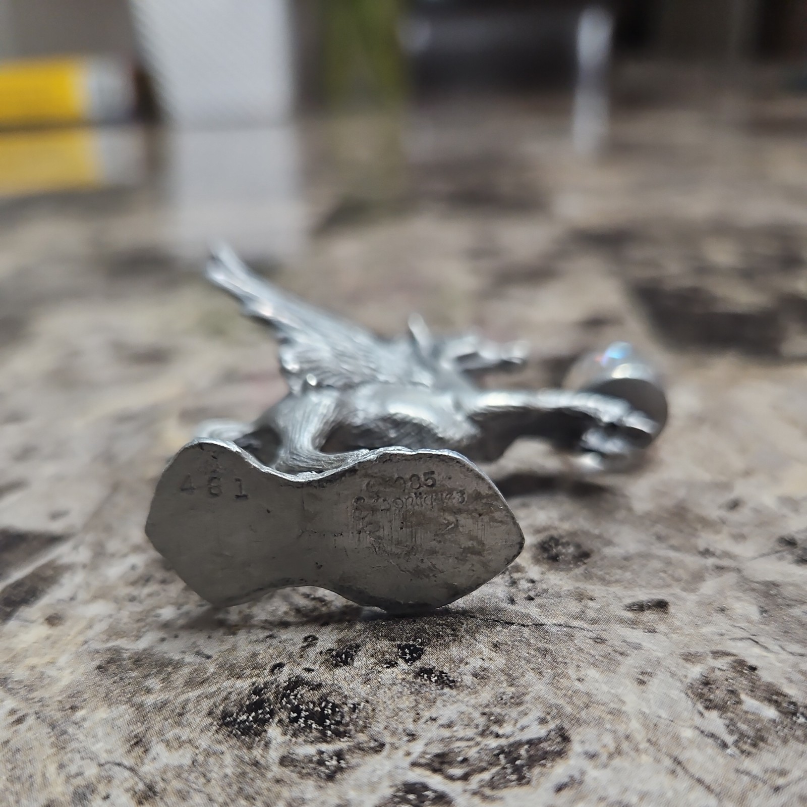 Spoontiques Pewter Flying Winged Pegasus Mobil Gas Diorama Miniature Figurine