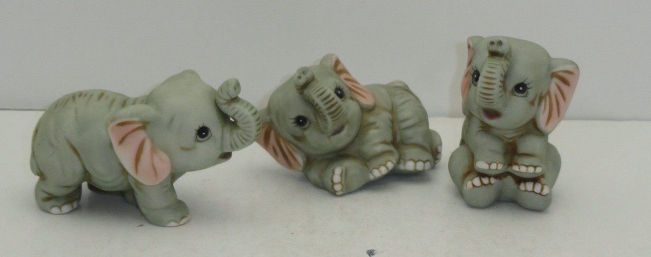 Vintage Home Interiors Homco Baby Elephant Porcelain Figurines # 1400 Set of 3 K