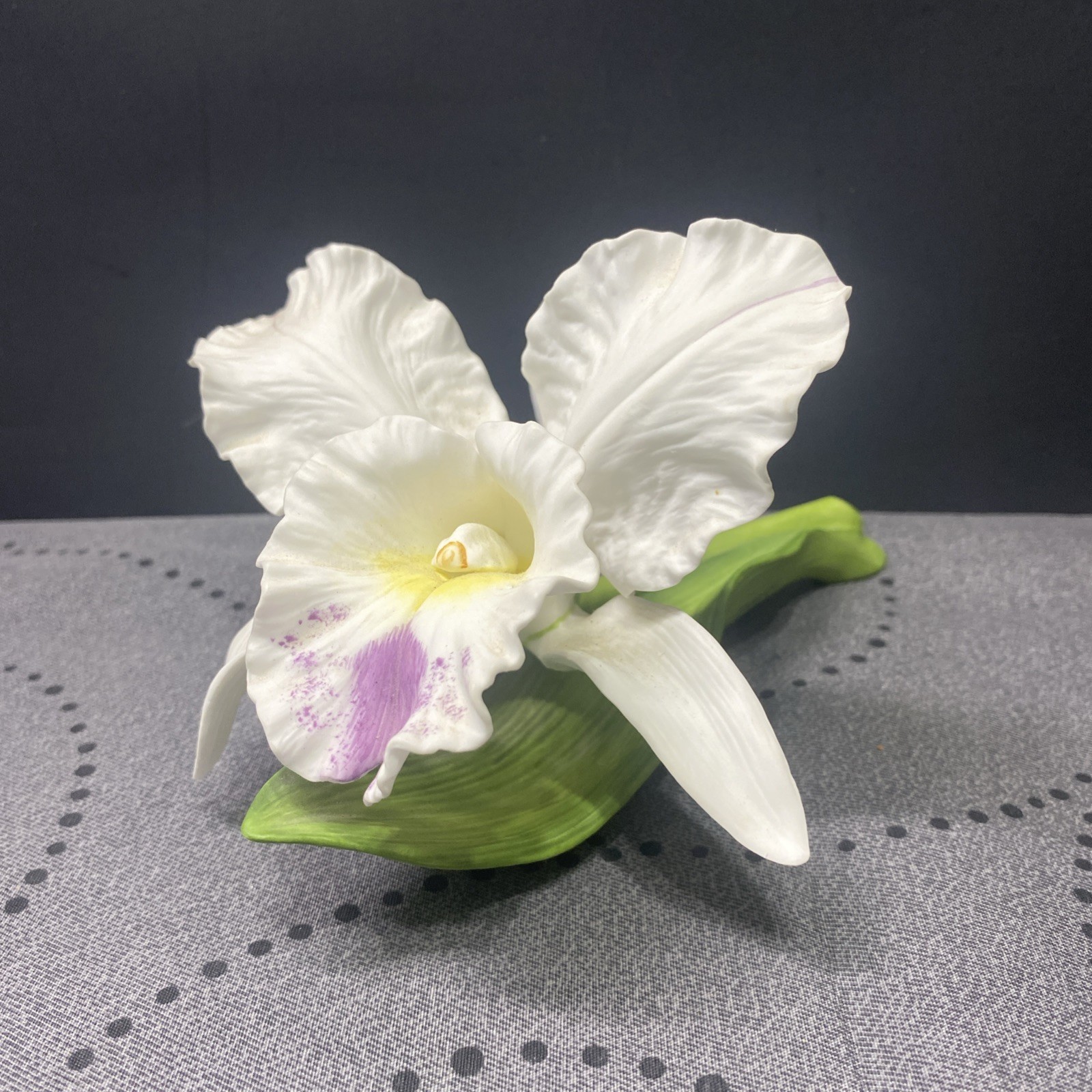 Vintage Homeco Materpiece Bone China White Orchid Figurine 1985 Signed Mizuro