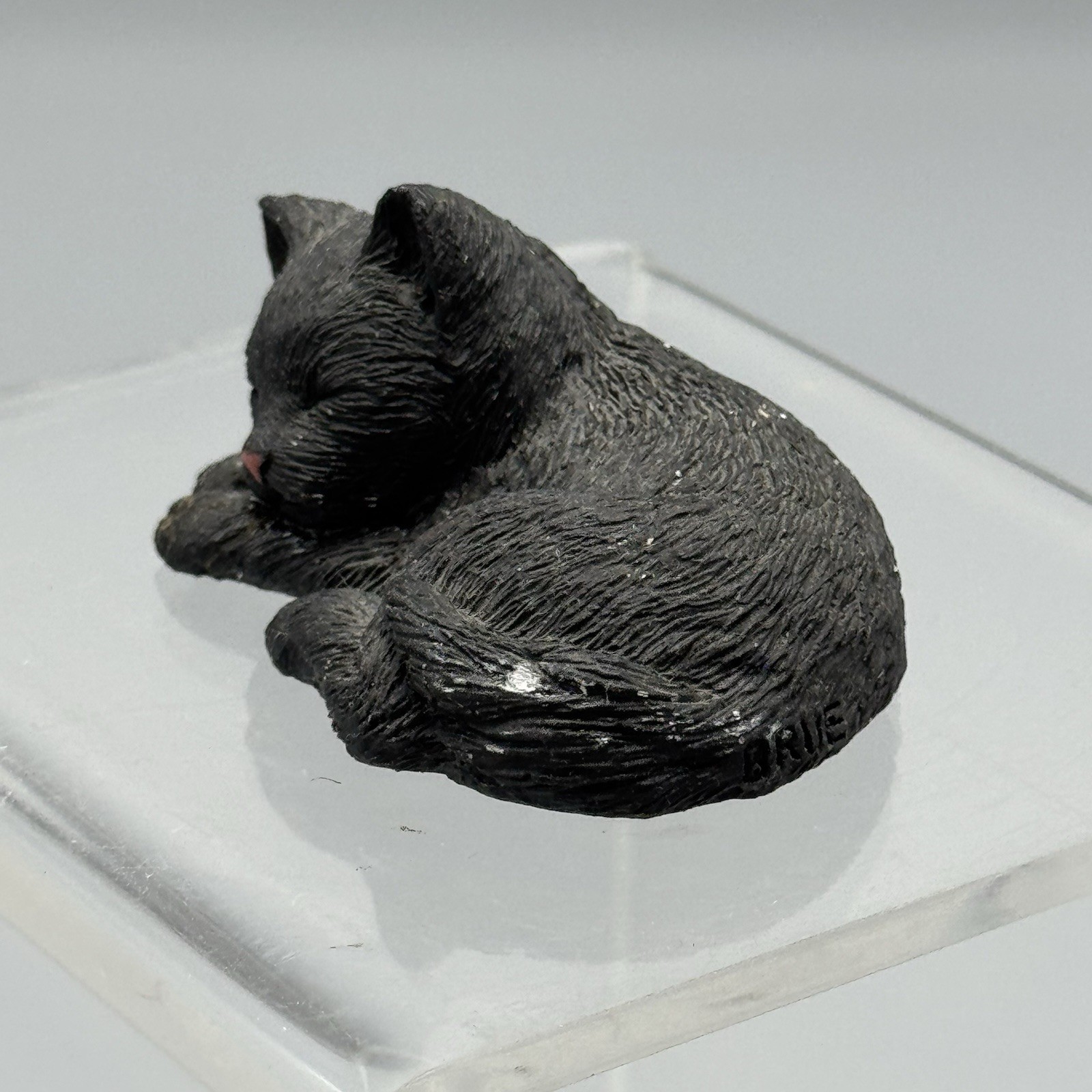 Vintage Sandicast Black Sleeping Cat Kitten 1986 Brue REPAIRED 2.25 in Long