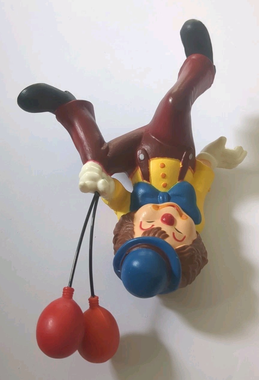 Vintage 1986 Enesco Shelf Sitting Clown w/ Balloons Designed Giftware Hong Kong