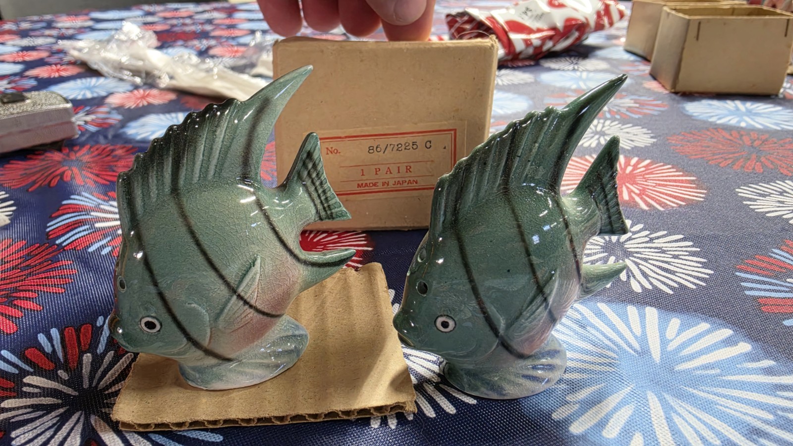 Mid-Century Green Glazed Ceramic Fish Salt and Pepper Shaker Set, Made in Japan