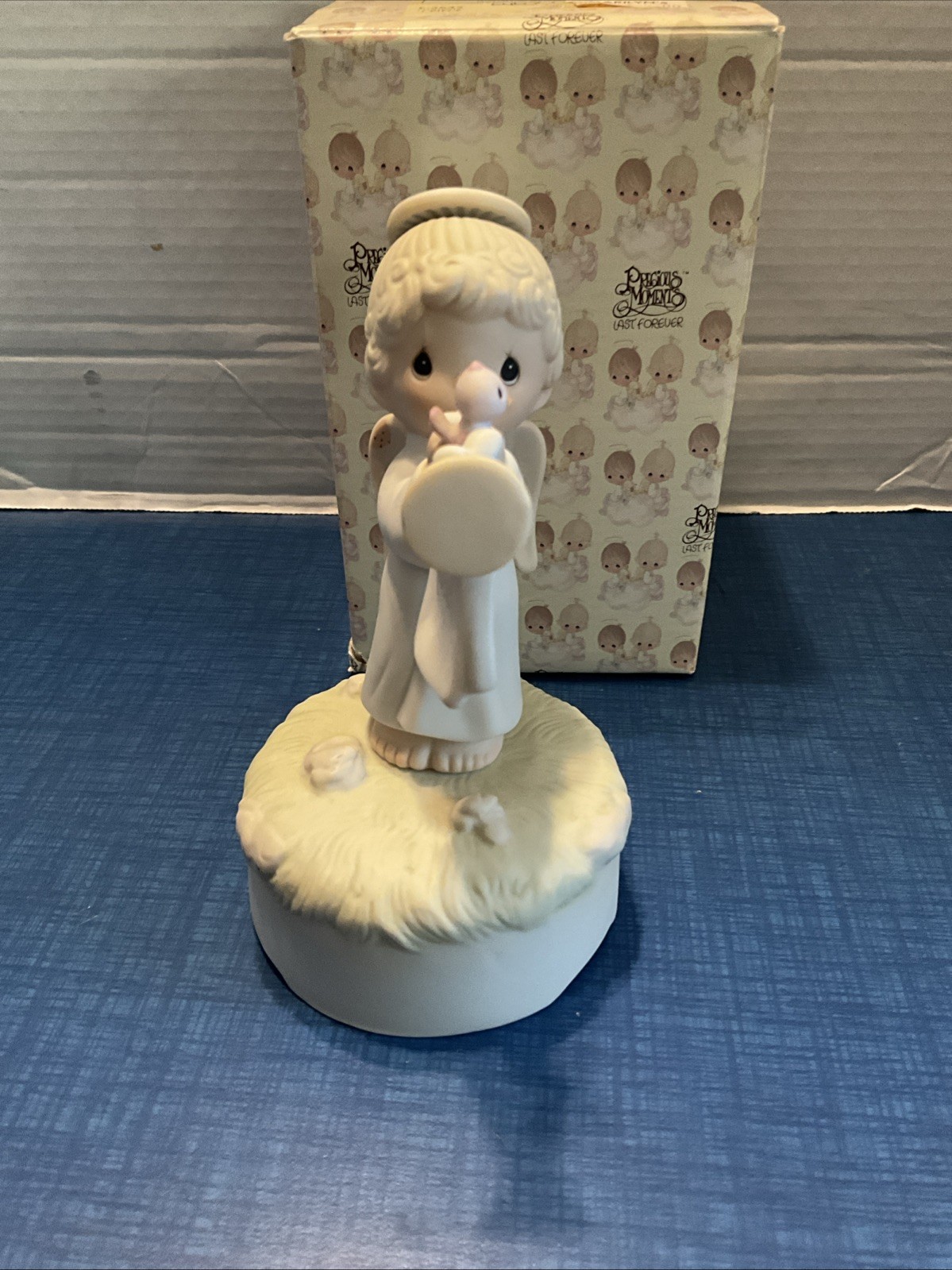Precious Moments 1981 “Rejoice O Earth” music box playing “Joy to the World”