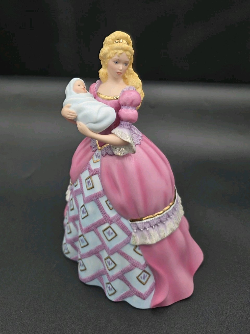 Lenox Legendary Princesses The Queen And Rumpelstiltskin 2007 Baby Gold Trim