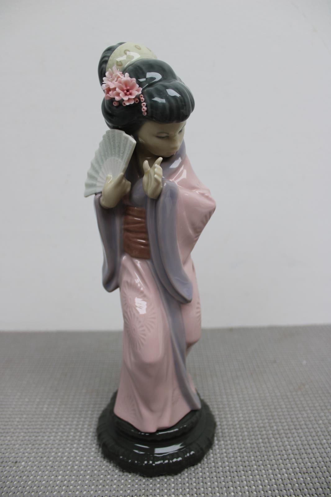 Lladro Daisa 1978 Japanese Geisha #4990 Figurine