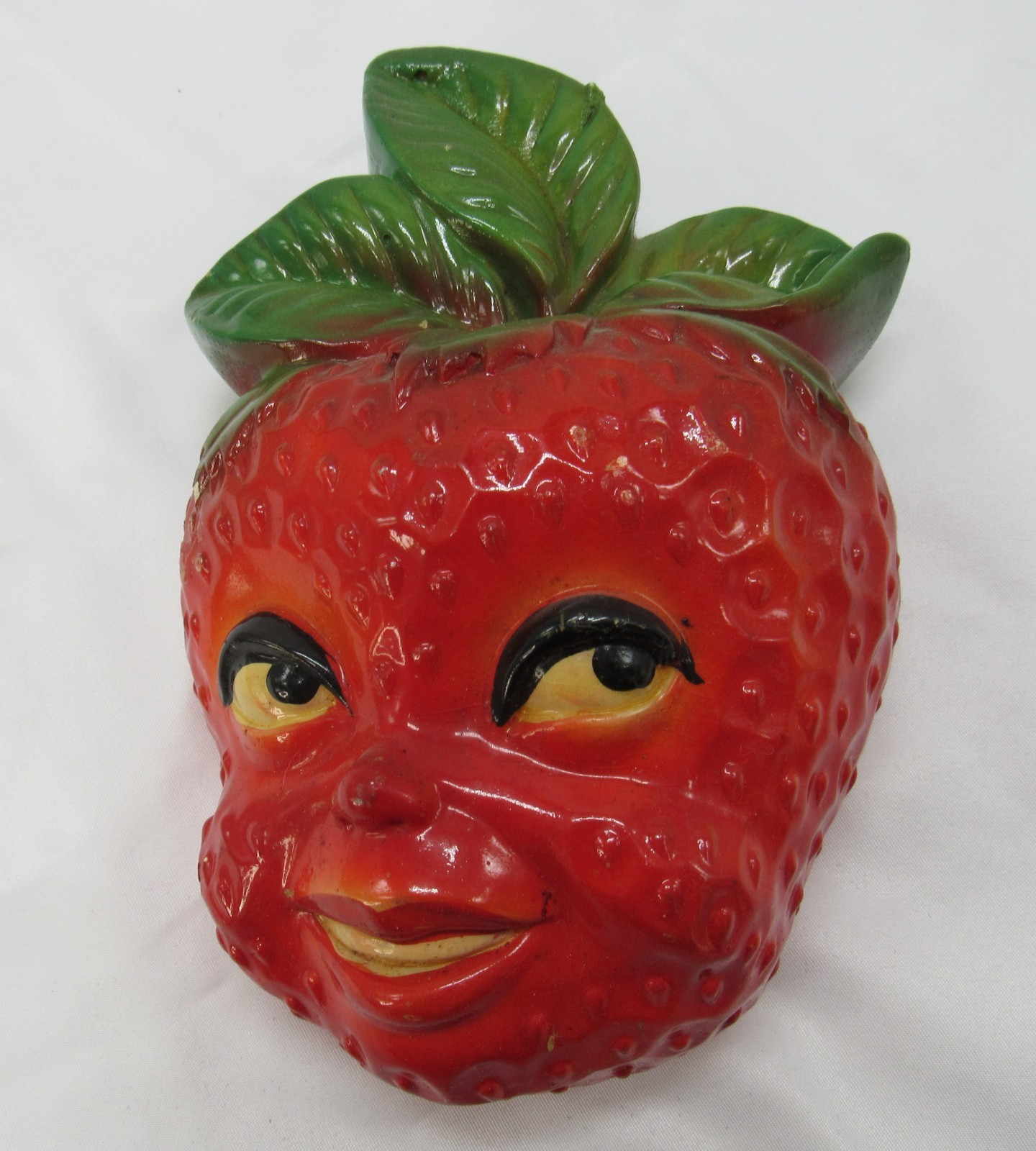 VTG Anthropomorphic Strawberry String Holder – Preowned