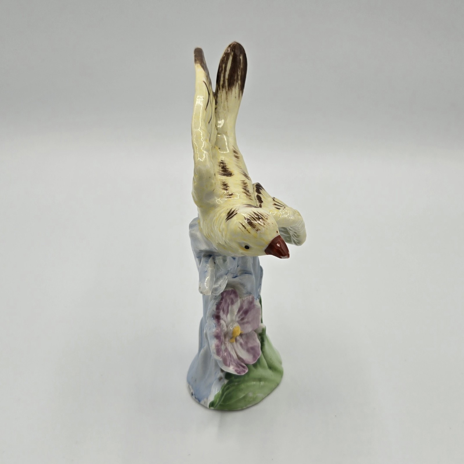 Beautiful Rare Vtg Made in Occupied Japan Bird with Flowers Figurine Mid Century