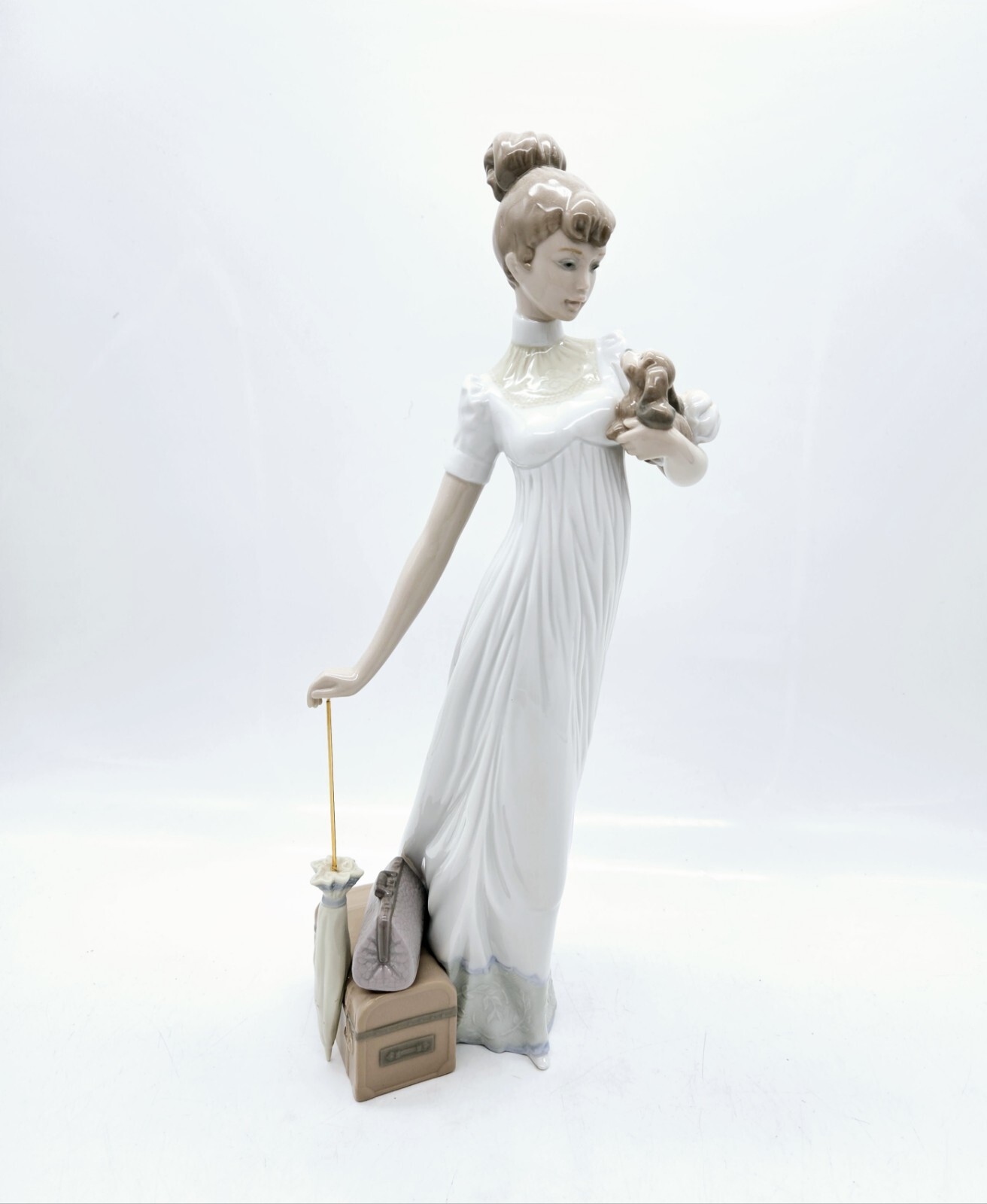 Lladro Traveling Companions Porcelain Figurine 6753 by Regino Torrijos 14″