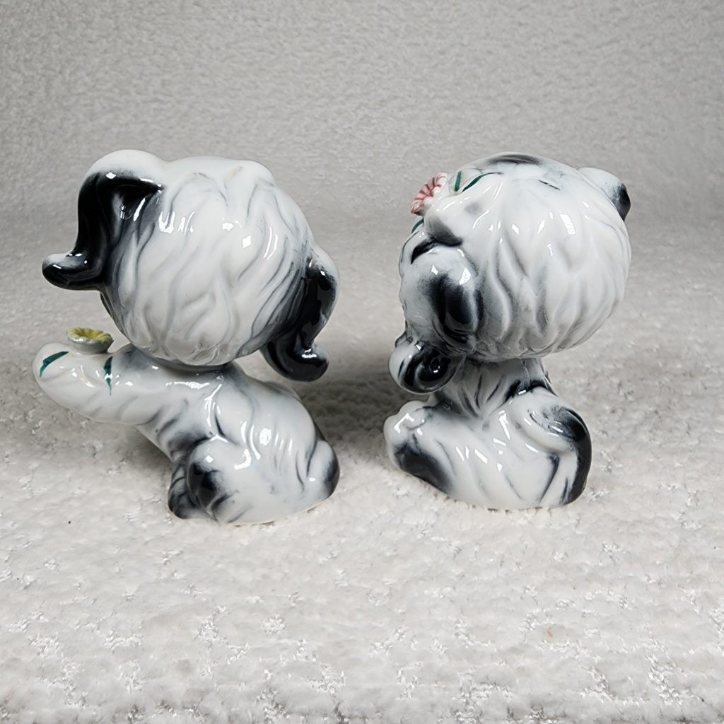 Vintage Anthropomorphic Puppy Dog Figurine Pair Ceramic Blk White Flower Kitschy