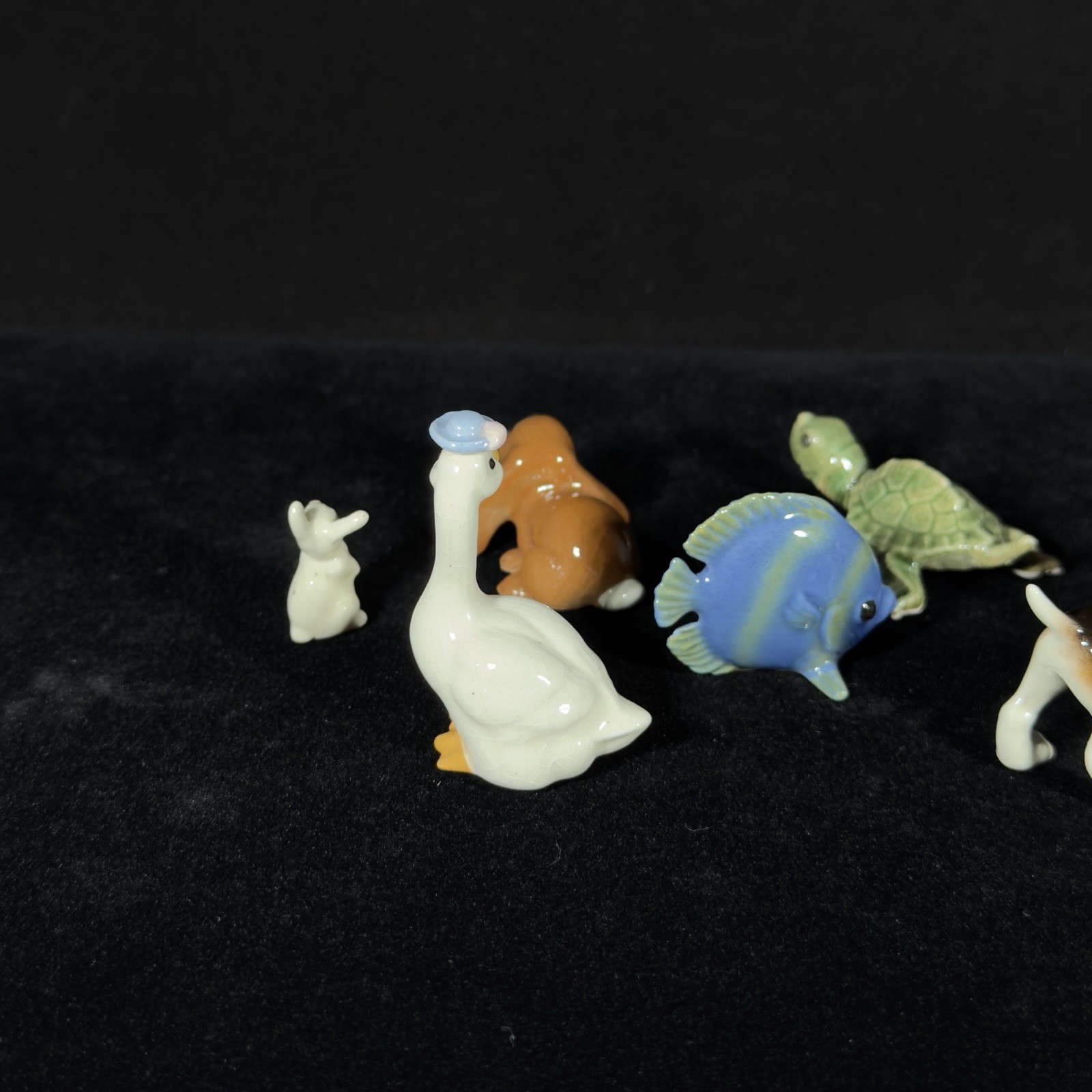 Lot of 9 Vintage Hagen Renaker Miniature Figurines Mixed – Beagle Fish Bunny Etc
