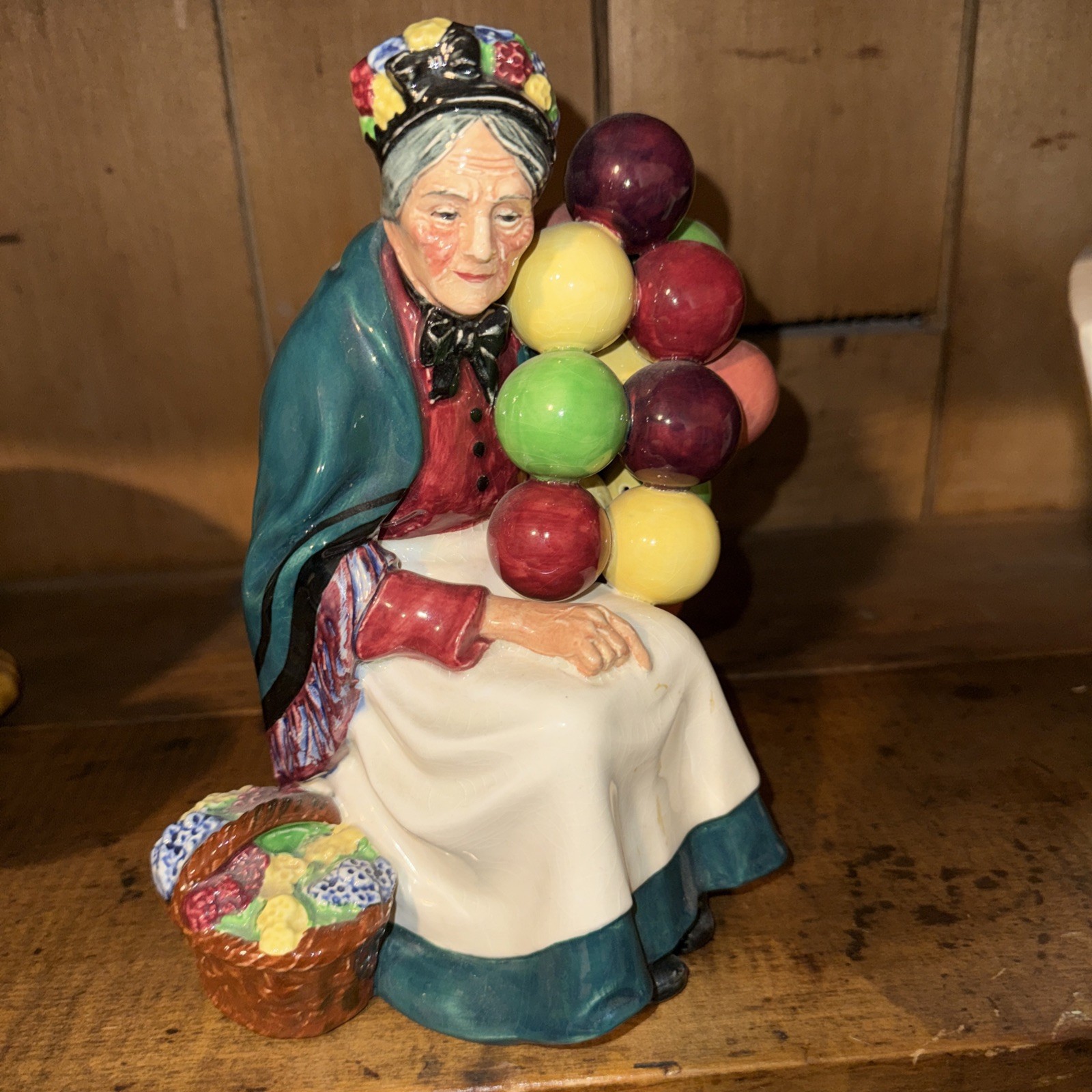 Rare Vintage Balloon Lady Figurine * Moriyama Japan * 7″ Tall * Marked * 1940’s