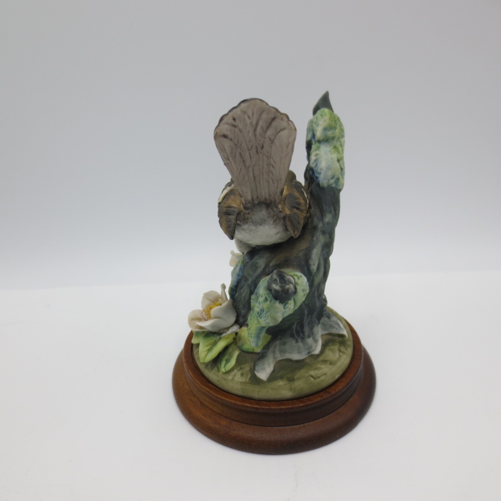 The Gallery Birds by Gorham Mockingbird Figurine 6” With Wood Base