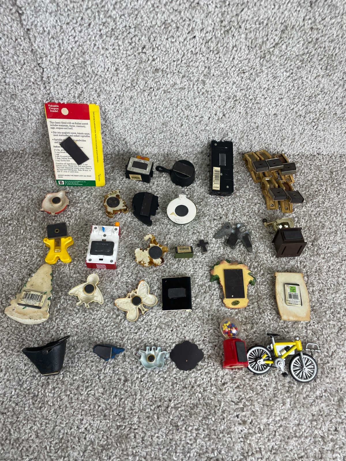 Lot of Assorted Mini Figurines Decorative Novelty Kitchen Fridge Magnets