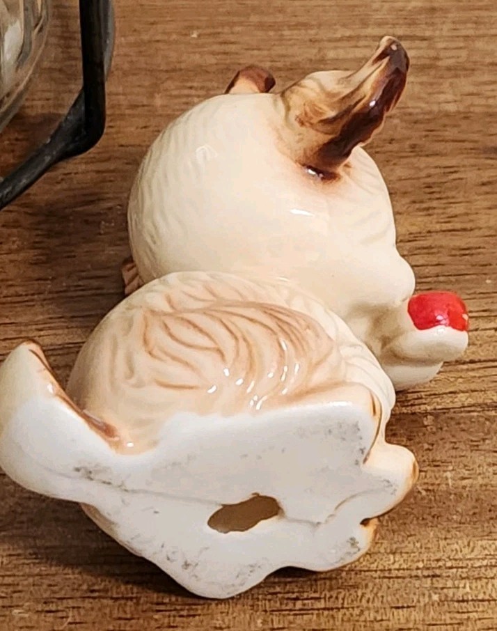 Kitchy Vintage Anthropomorphic Bone China Puppy Dog Carrying Slipper Set/2 VGUC