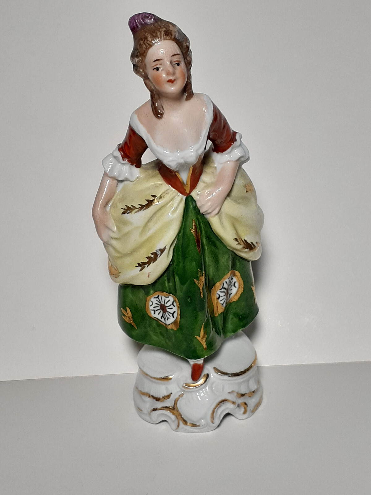 Vintage Hand-Painted Porcelain Figurine Lady in Gown No Markings 6.25 inches