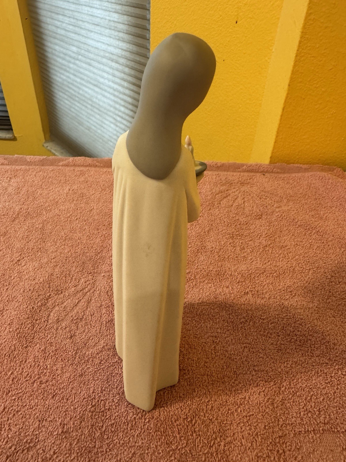 Retro Lladro Girl In Nightgown w/Candle 8” Figurine w/Matte Glaze~Made In Spain
