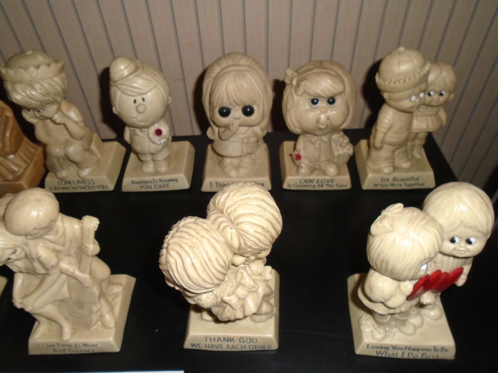 Lot of 12 Vintage 1970 – 1971 R & W Berries Cos Figurine Russ Wallace Berrie