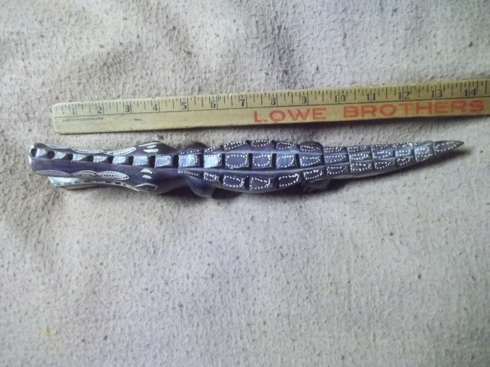 Beautiful Vintage Hand Carved Stone Alligator Figurine – 13.5″x 2″x3″ over 2.LB.