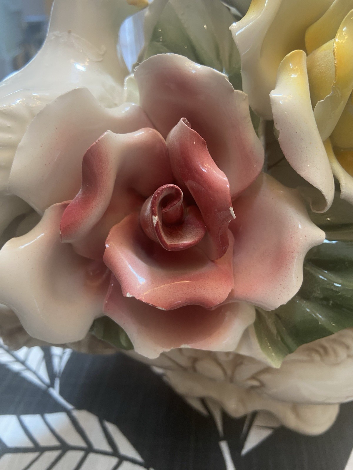 Capodimonte Porcelain Italy Large Center Piece Doves Roses Birds Vintage .