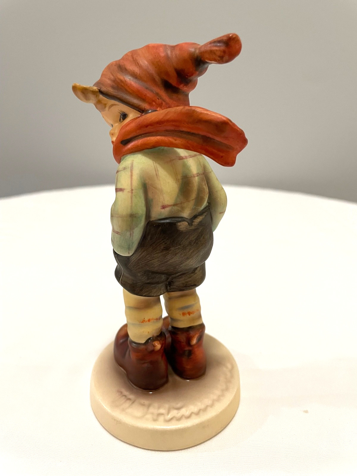 MJ Hummel Goebel W Germany Porcelain Figurine #43 March Winds Boy 5″