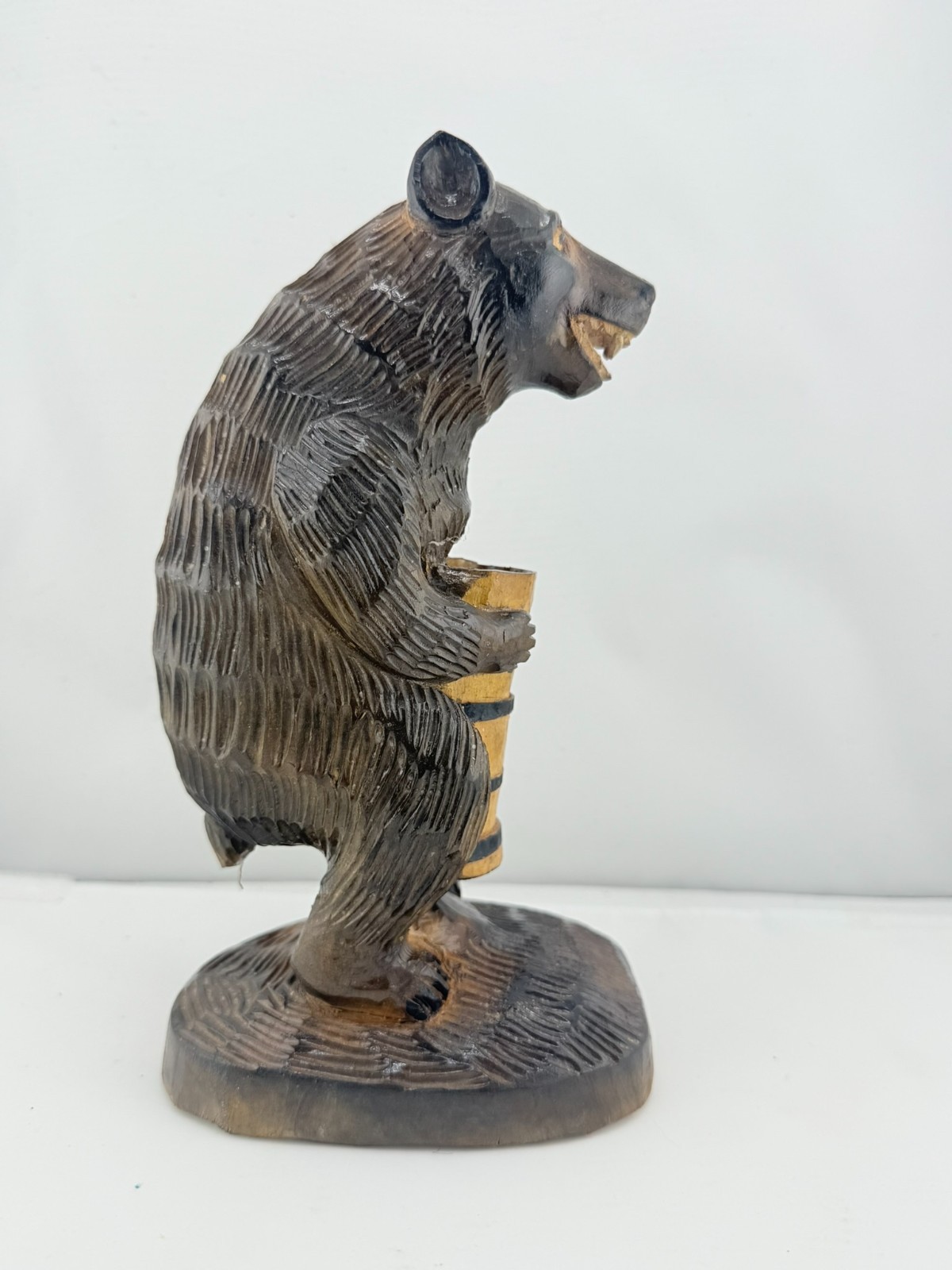Vintage Antique Hand Carved Black Forest Brown Bear 8” tall tobacco