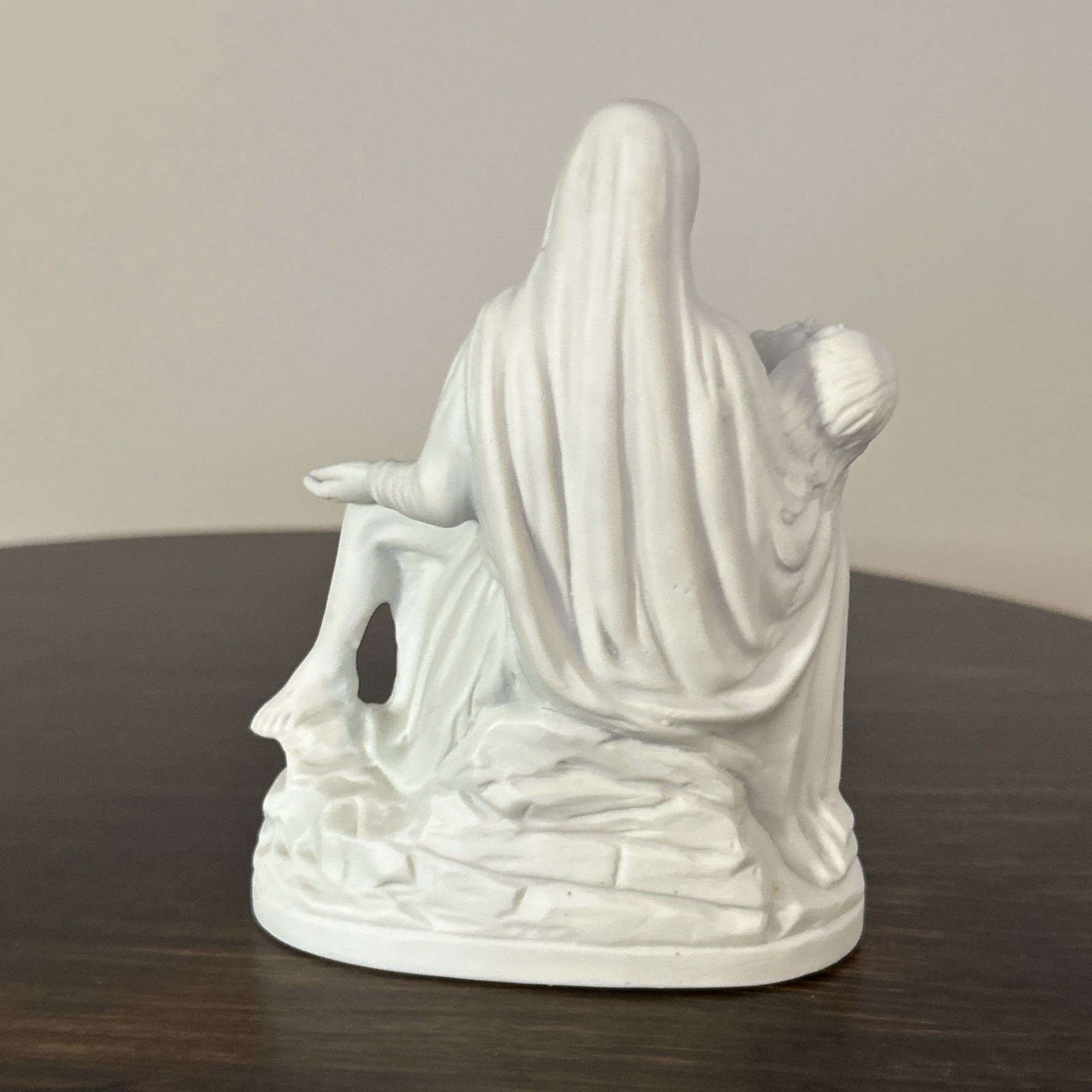 La Pieta di Michelangelo Ceramic Figurine