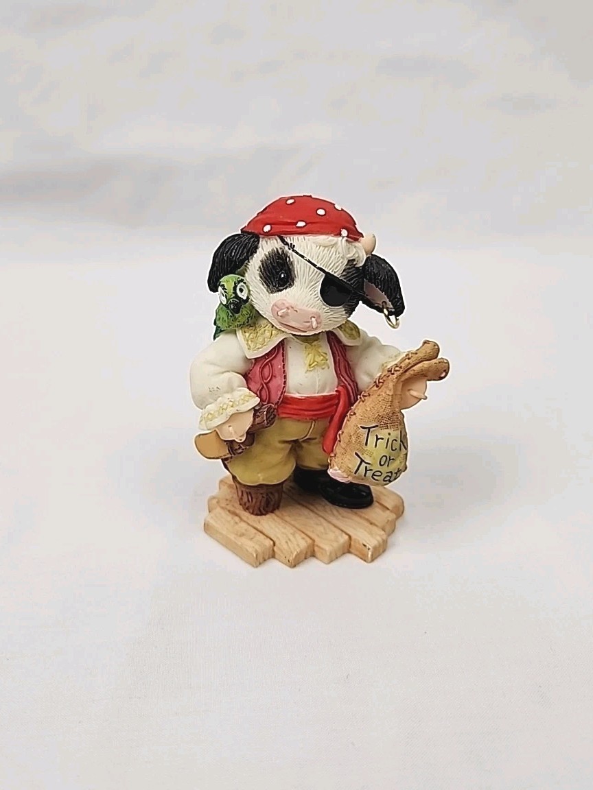 Enesco Mary’s Moo Moos We’ll Share The Spoils Mate Pirate Halloween Cow #726036