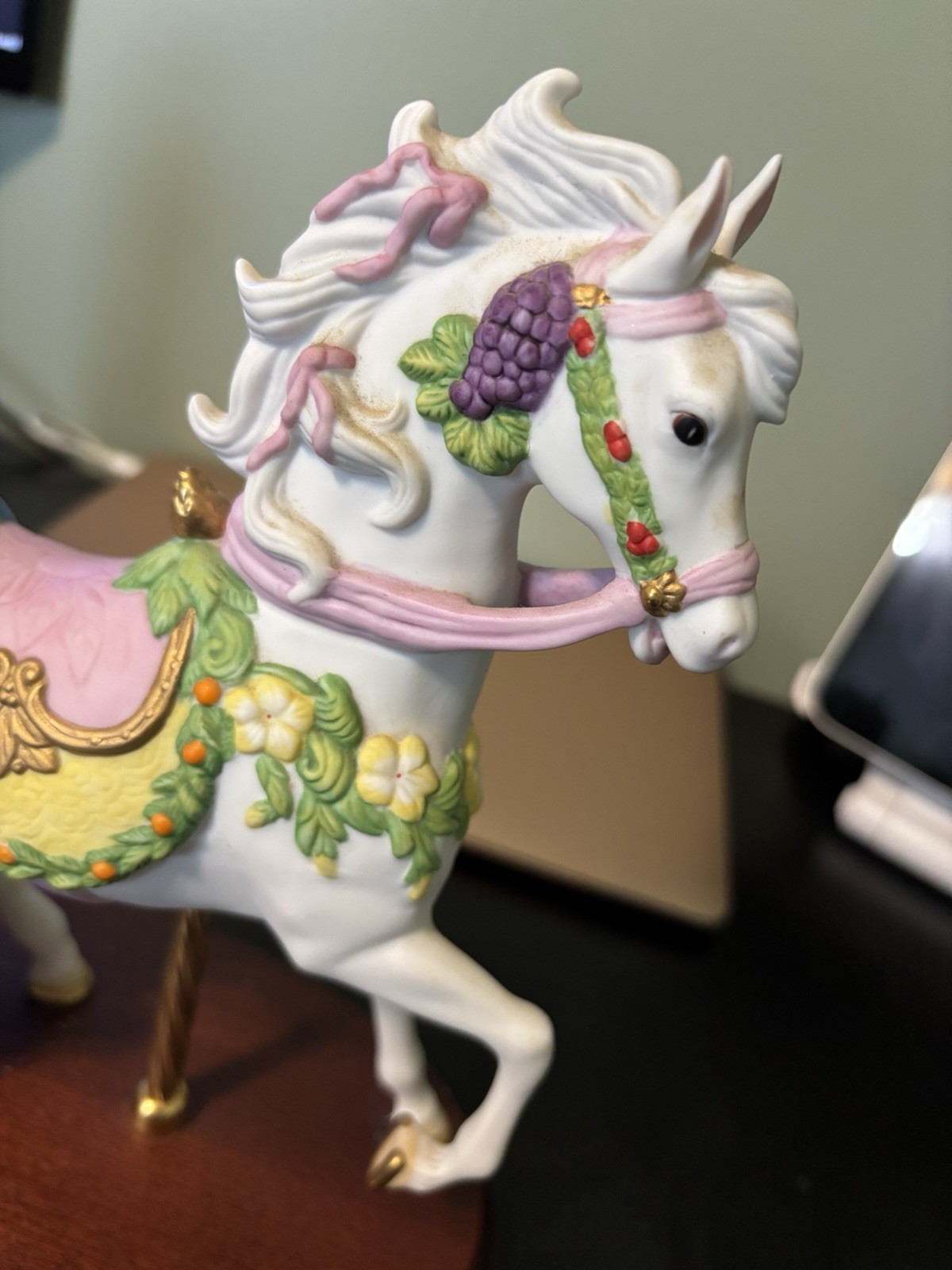 Lenox Carousel Porcelain Horse/Tropical Parrot Gold Trim Wood Pedestal Base 1992