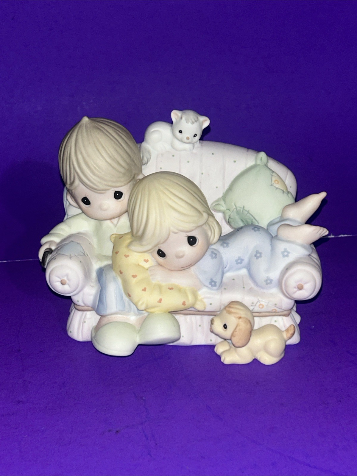 2005 Precious Moments “Together Is The Nicest Place To Be” #4003175