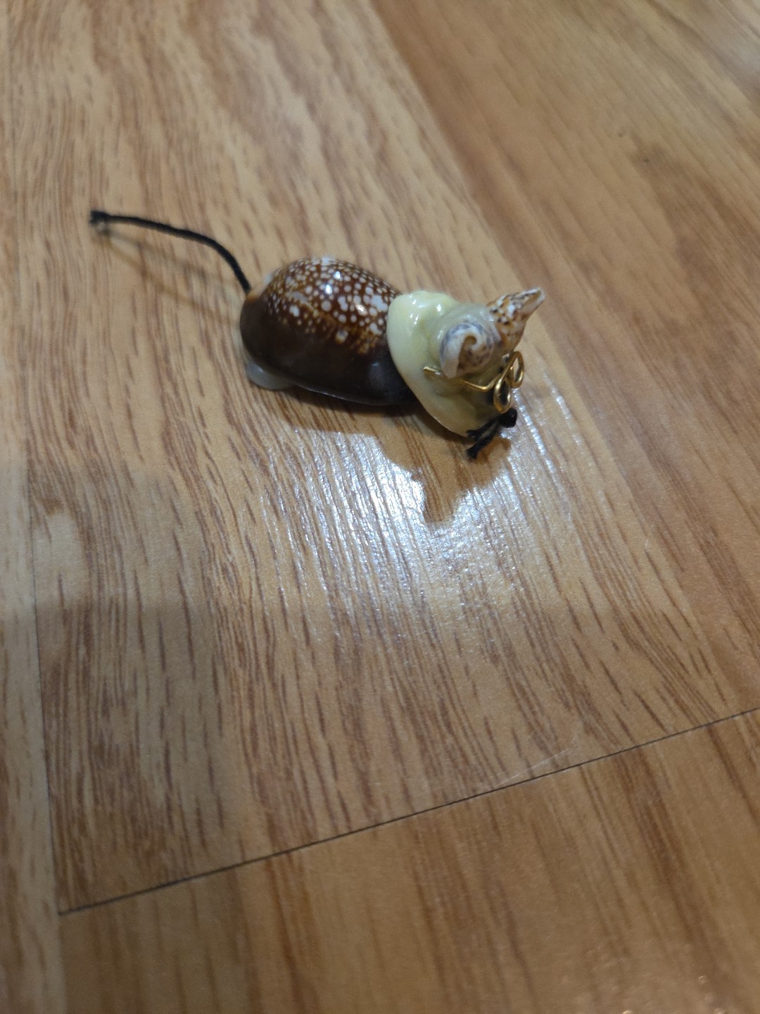 Vintage Tiny Seashell Mouse Figurine with Glasses 2 Inches Long