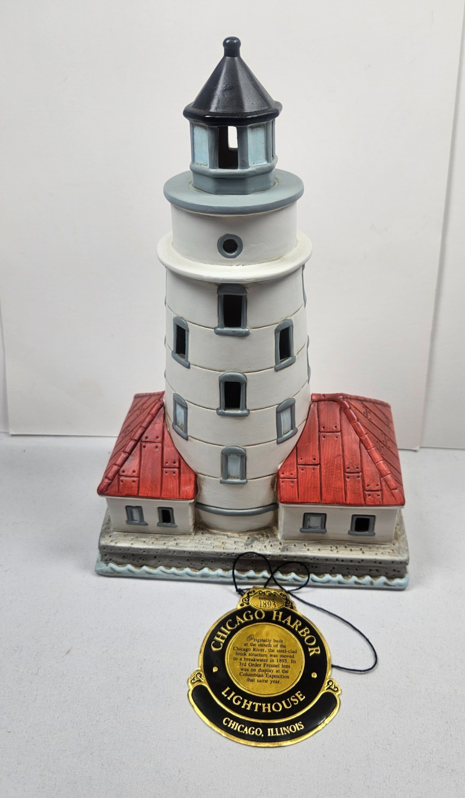 1993 Chicago Harbor Lighthouse Illuminated 10″ Ceramic Figurine by Lefton