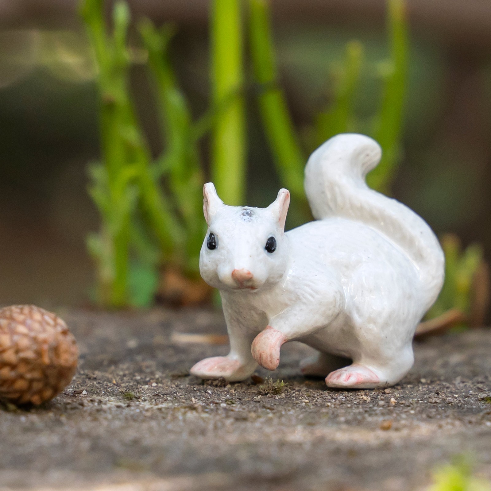 Little Critterz Squirrel – White Squirrel “Bree” – Miniature Porcelain Figurine