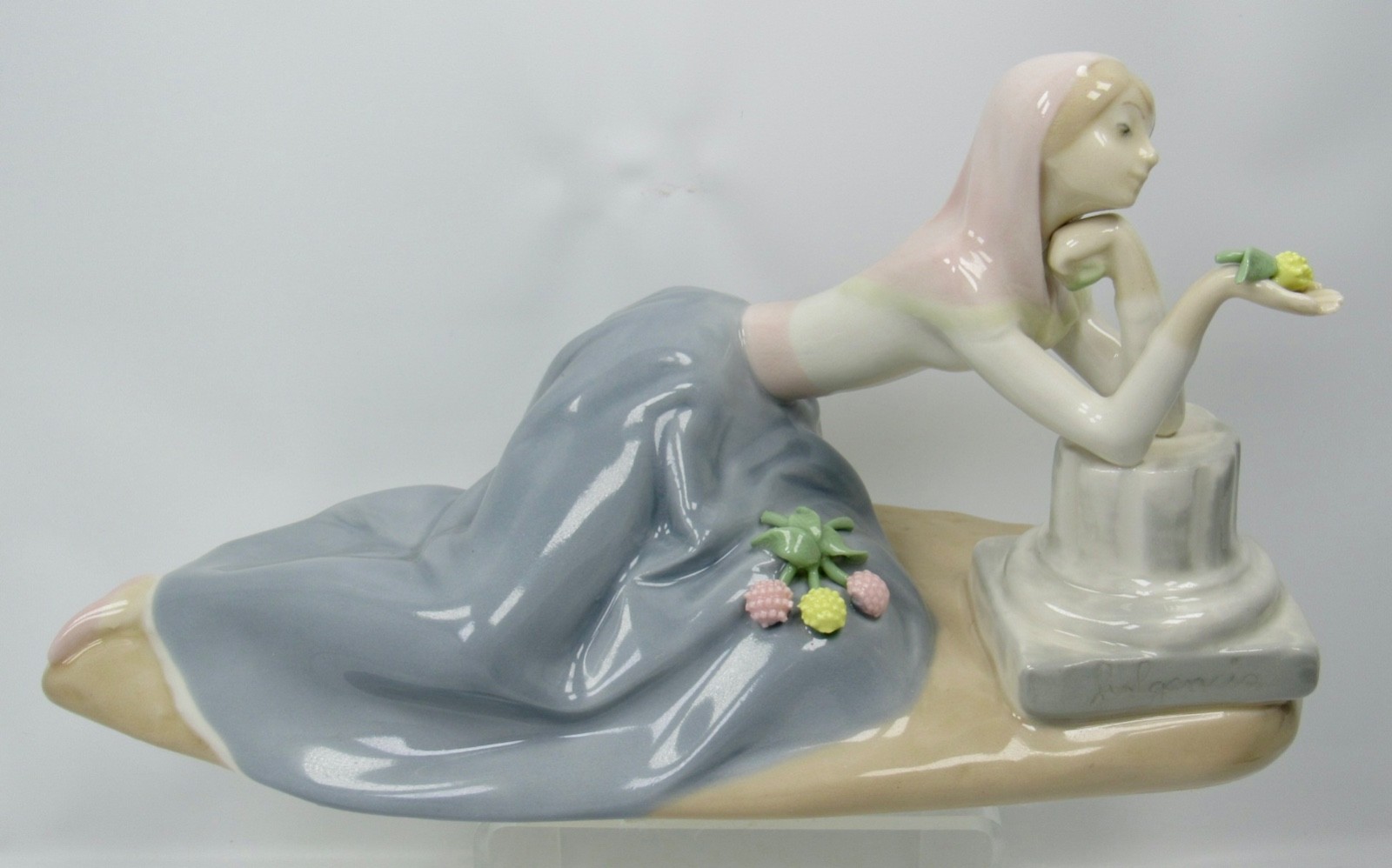 Dolores Dahlia Maiden Figurine Fulgencio Garcia Franklin Mint 1984 Signed COA