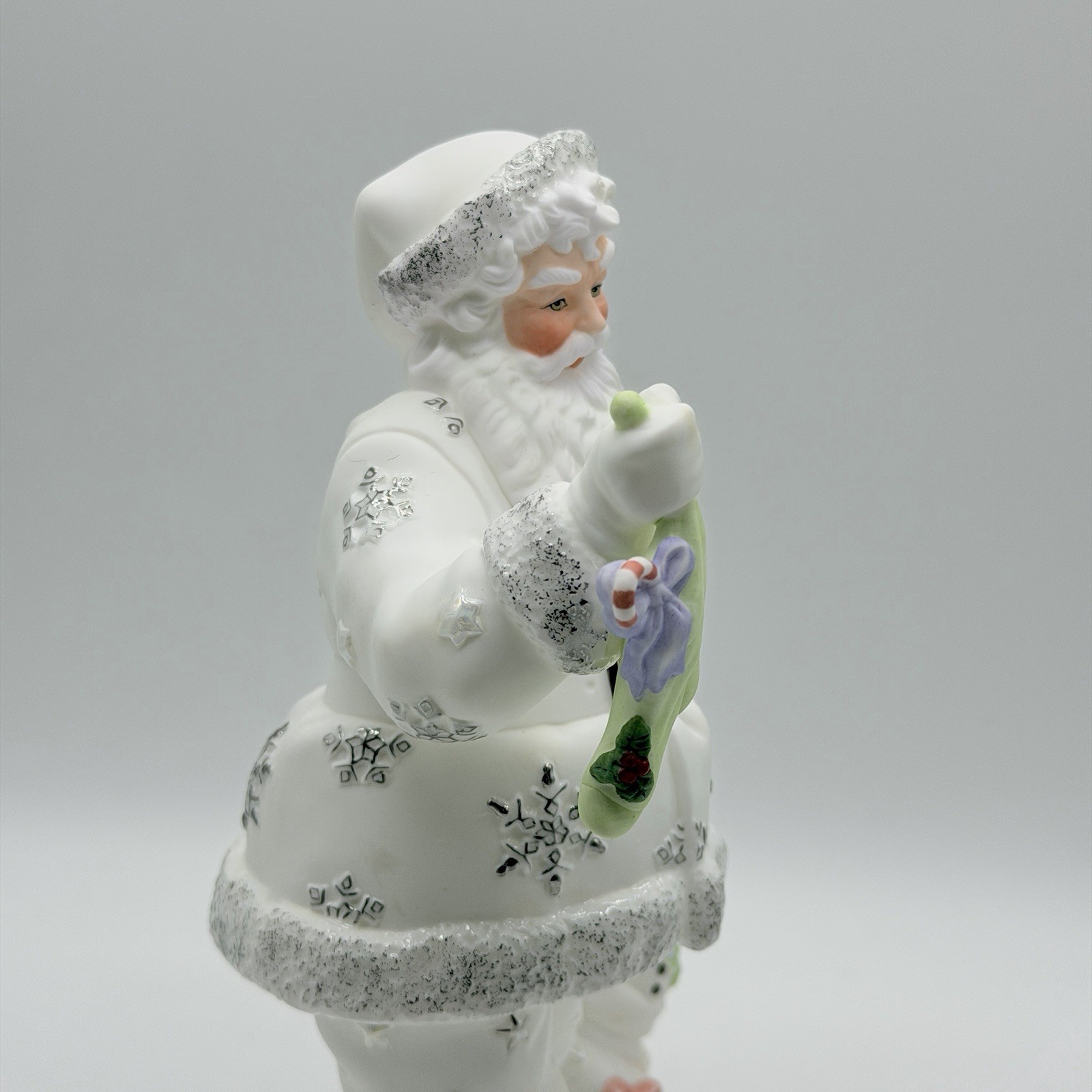 Lenox Platinum Classics Figurine Santa’s Christmas Magic 9”H White Holiday 2002