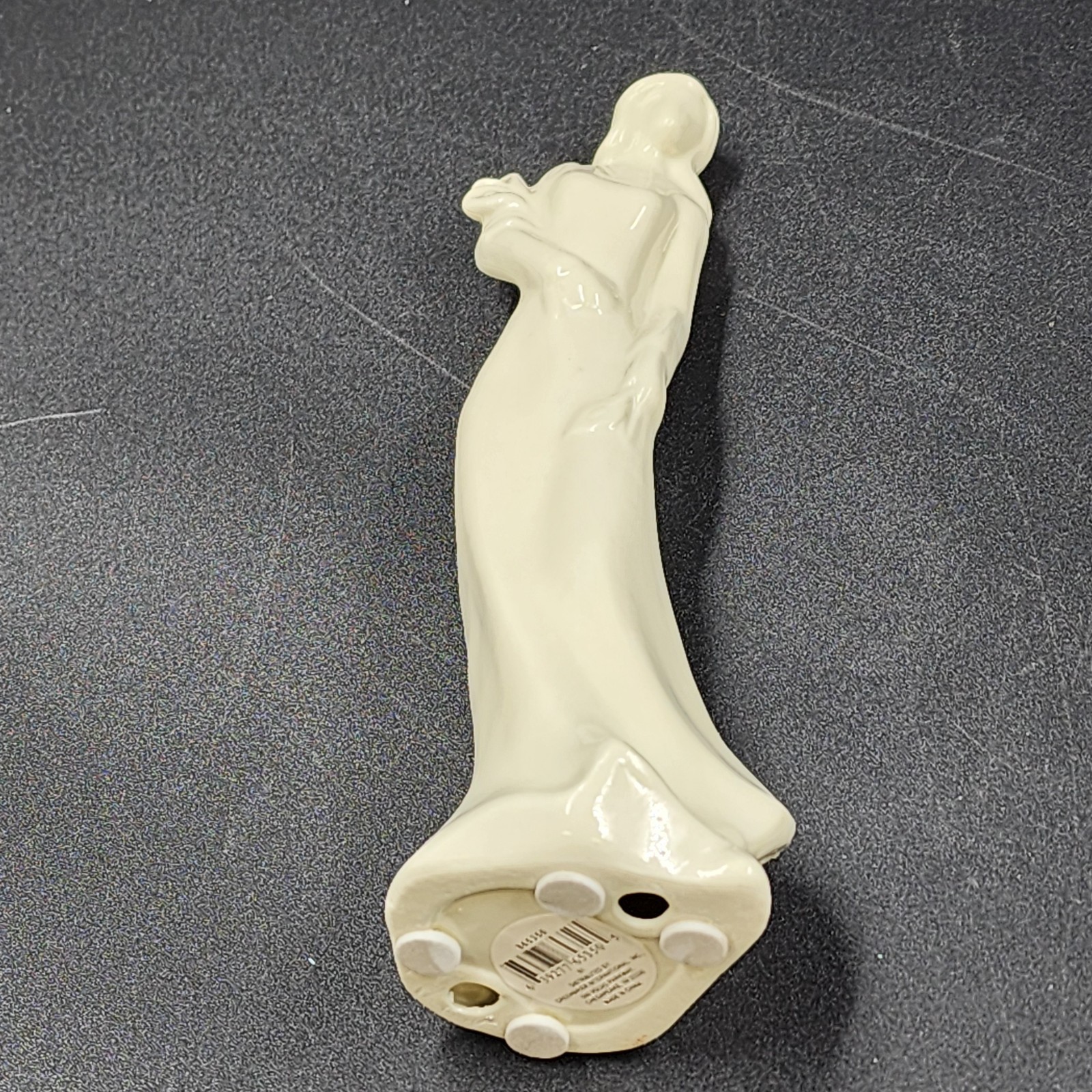 2 Faceless Women Figurines Solid White & Off-White Glazed Porcelain Flowers 8.5″
