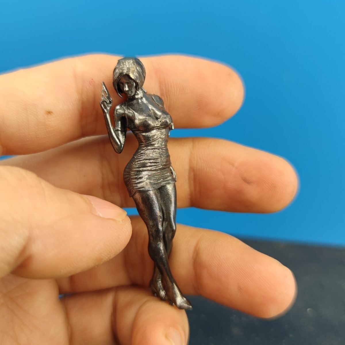 Black Brass Resident Evil King Ada Greenleaf Zombie Huntress Hand Model Ornament