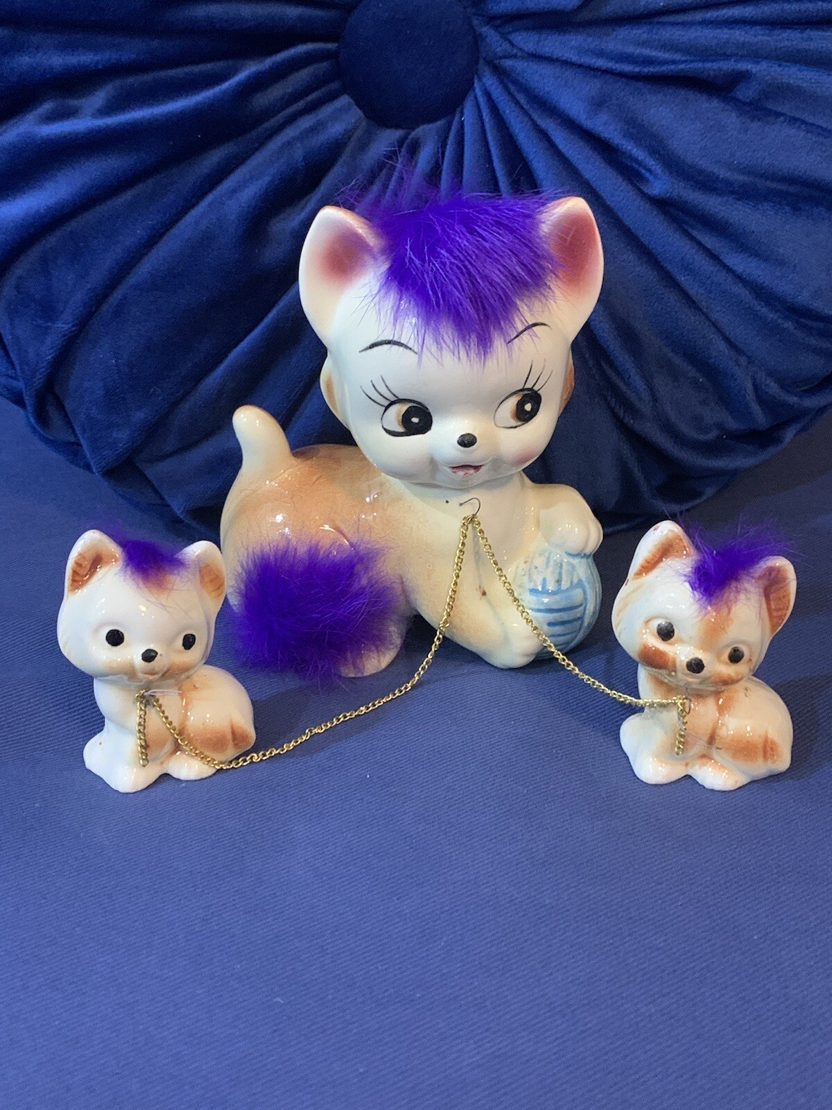 Vintage Arnart Japan Cat Mom & Babies Kitties Chains Chained Fuzzy Purple Hair