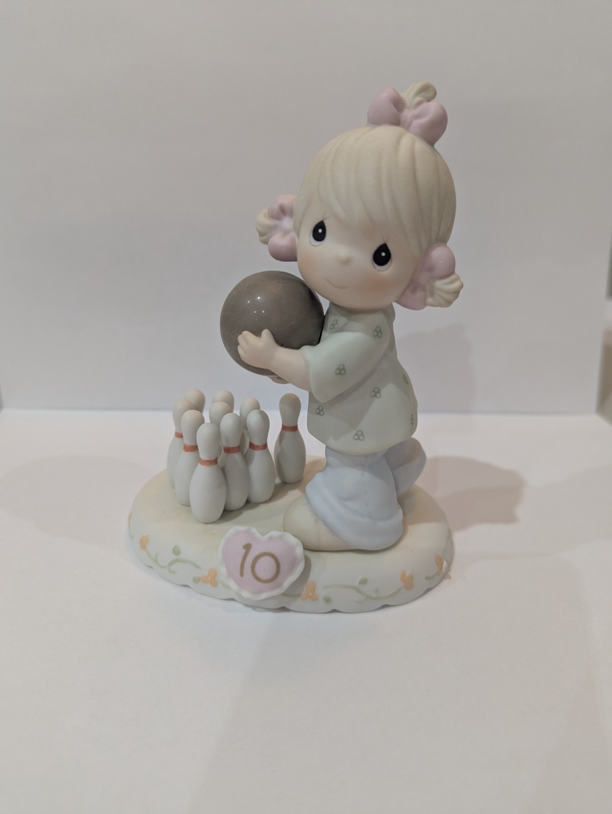 Precious Moments Growing In Grace Age 10 Blonde 1996 Bowling 183873