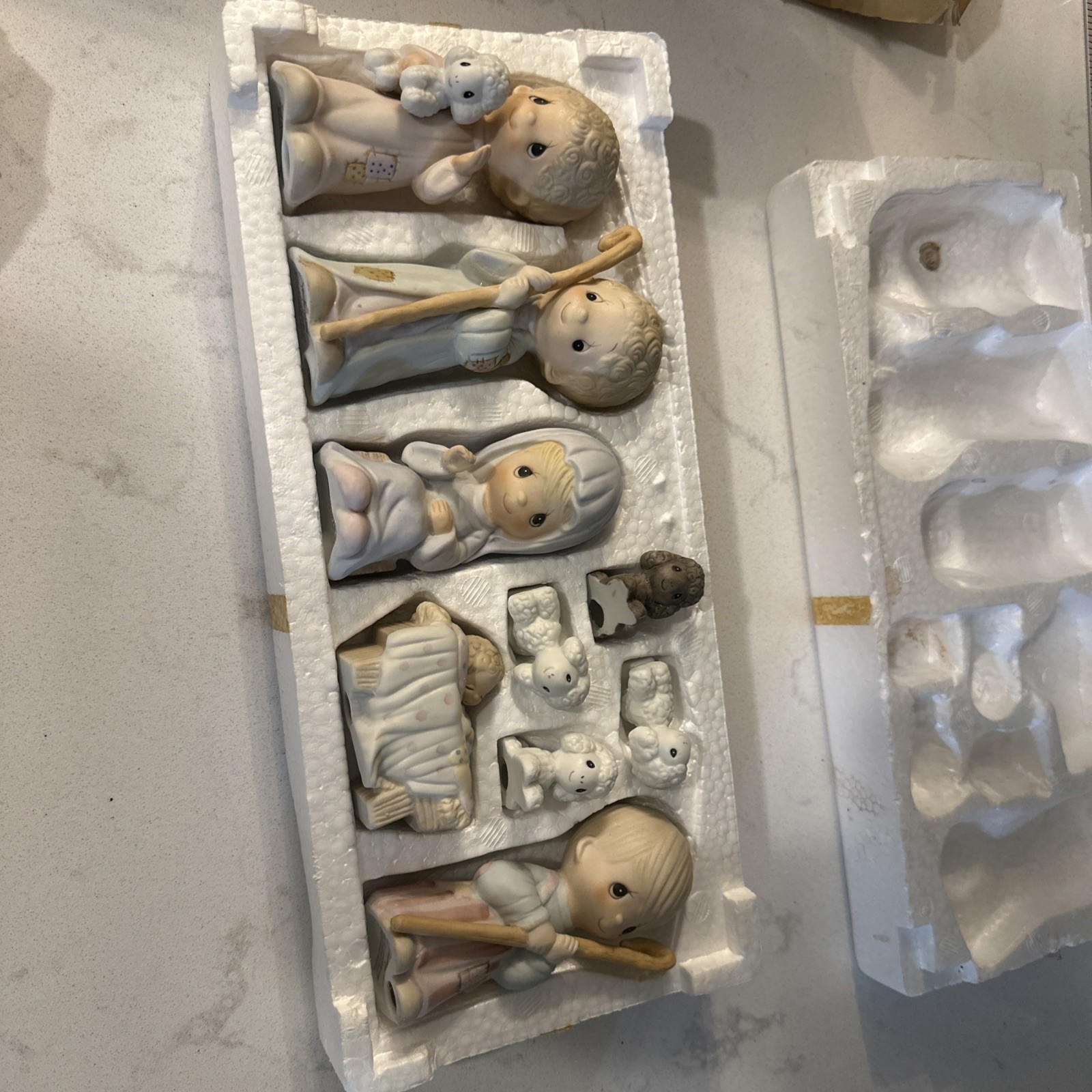Precious Moments Nativity Set E2800 9 Piece 1979 & Box, Come Let Us Adore Him