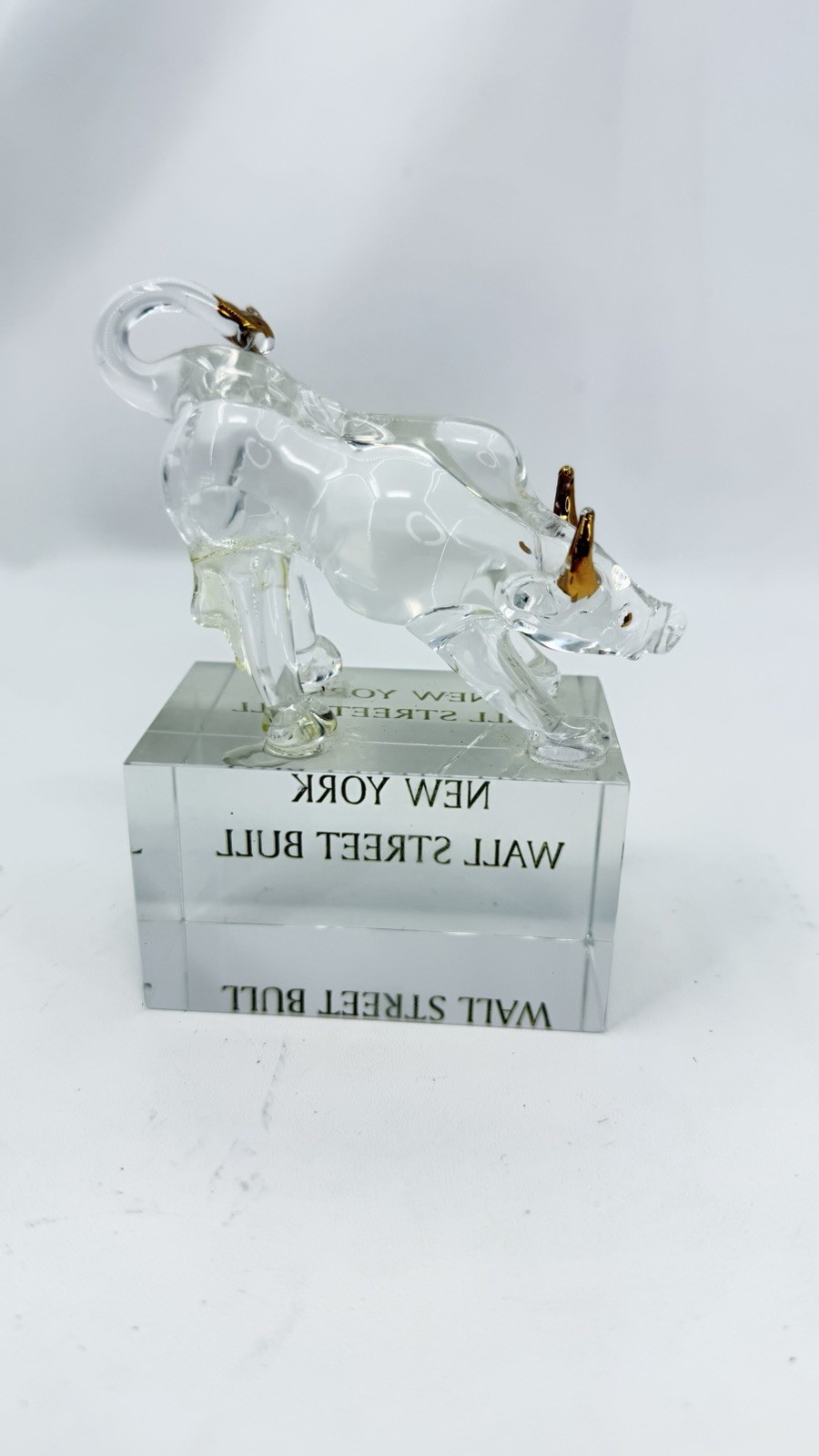 Vintage New York Wall Street Bull heavy miniature Crystal Glass Paperweight