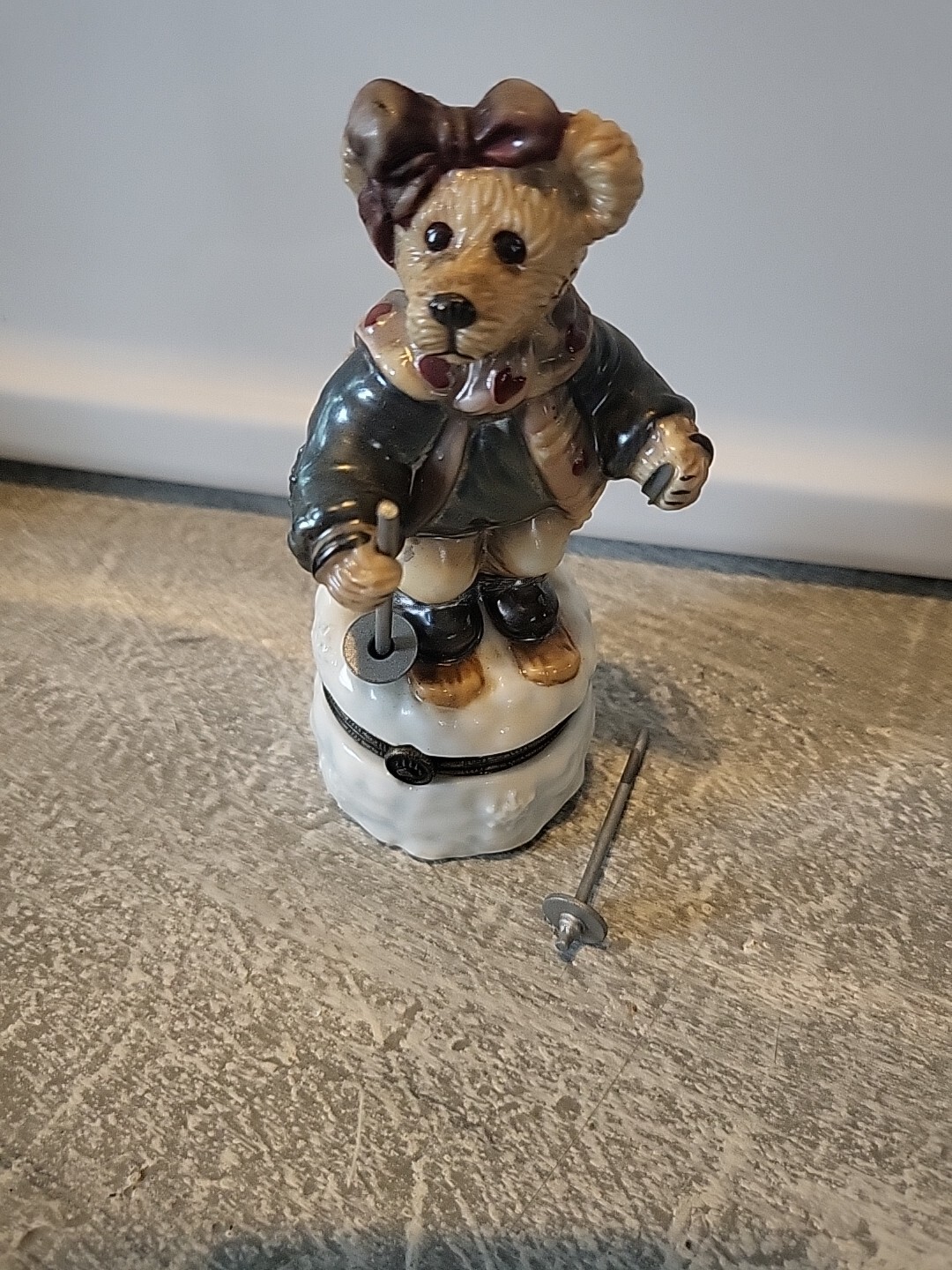 Boyd’s Bears Skier Trinket Box Boyd’s Collection Bearwear Pottery Works