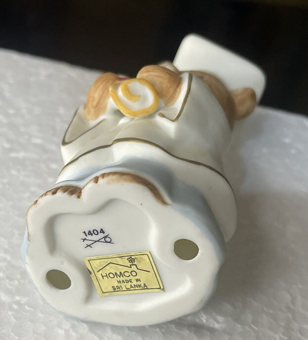 Vintage Homco Porcelain Graduation Bear Figurine Made In Sri Lanka #1404