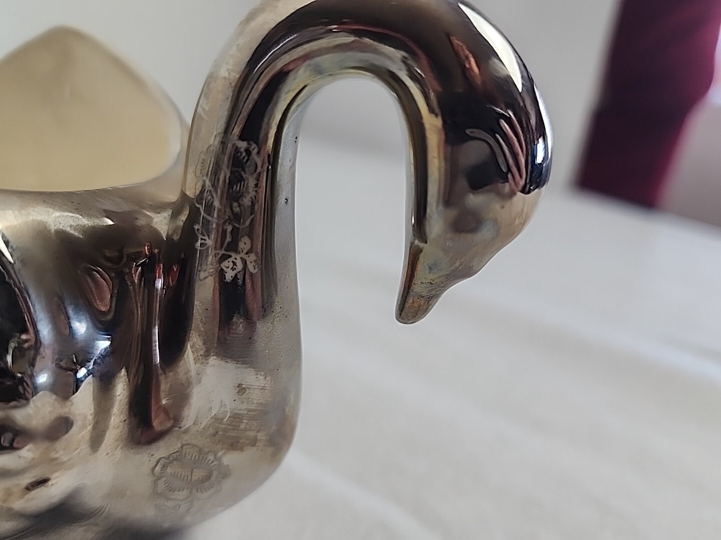 Vintage Pearl China Co Platinum Rose Swan Hand Decorated w 22Kt Gold Priority