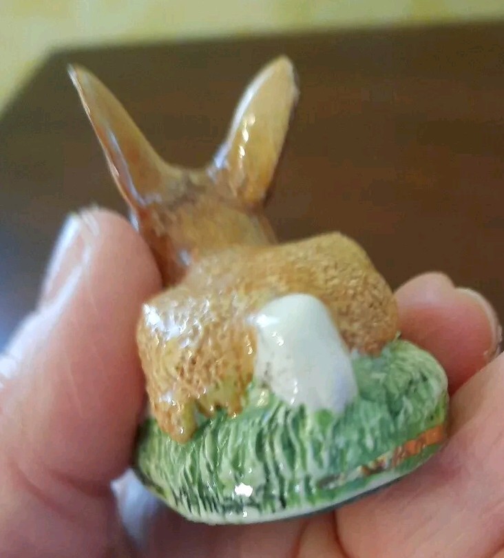 BASIL MATTHEWS BUNNY RABBIT AND BUTTERFLY VINTAGE BRITISH ART POTTERY